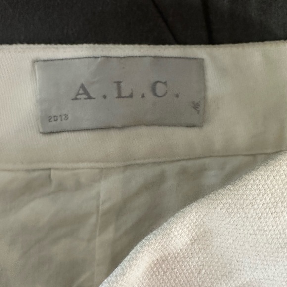 ALC LINEN SHORTS US4 - Picture 4 of 6